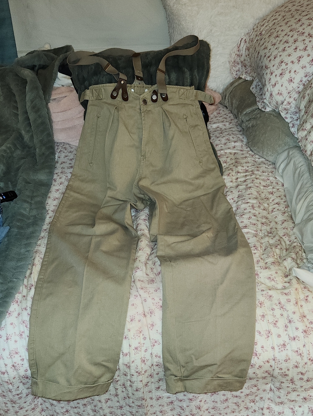 Vintage Victoria's Secret! Wide-Leg Suspender Pants in Tan